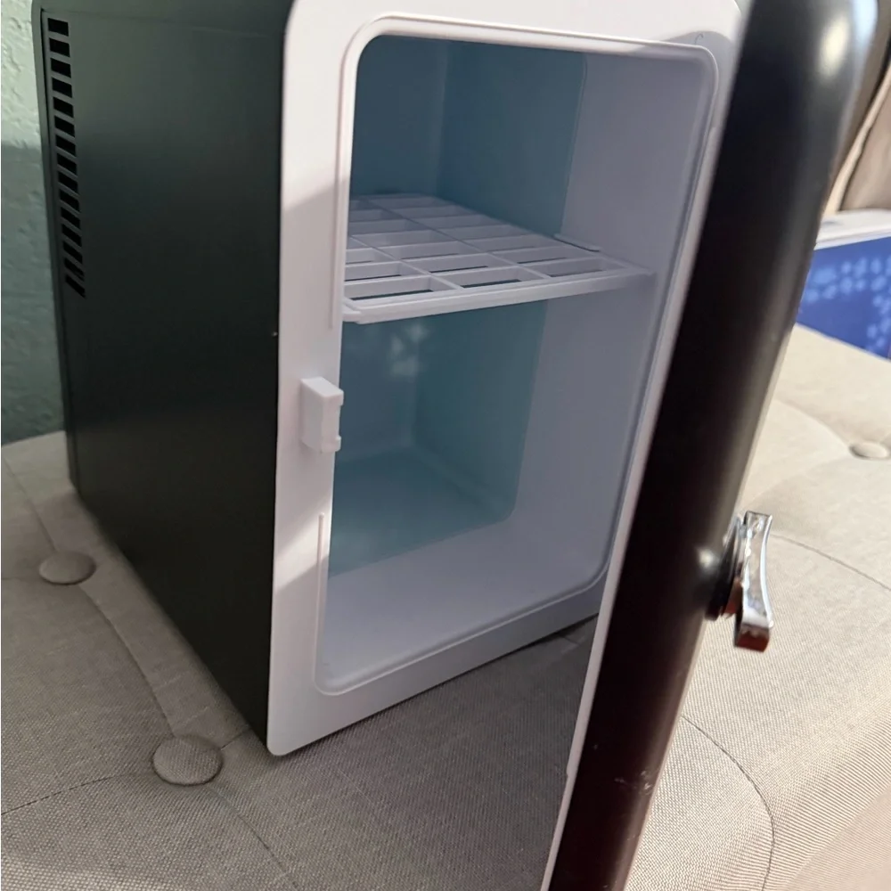 Compact Black Mini Fridge - Picture 7 of 13